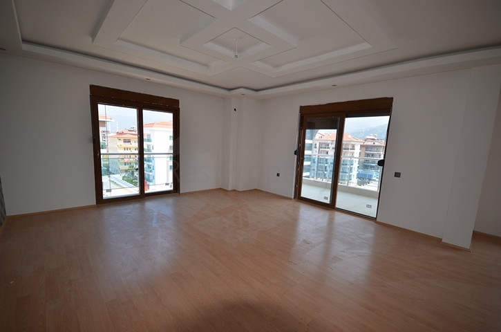 اطلالة بحر - دوبلكس عائلية واسعة - منطقة كاستل / الانيا 