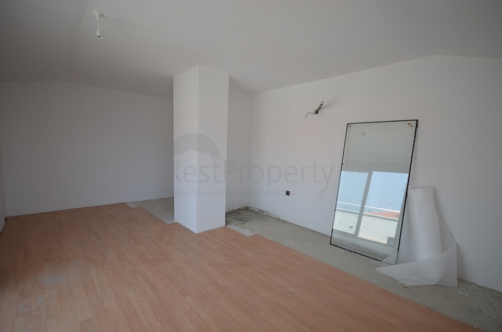 اطلالة بحر - دوبلكس عائلية واسعة - منطقة كاستل / الانيا 