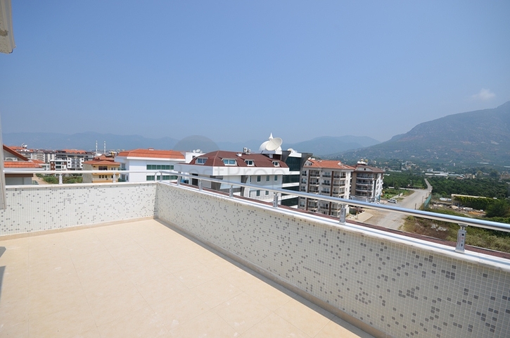 اطلالة بحر - دوبلكس عائلية واسعة - منطقة كاستل / الانيا 