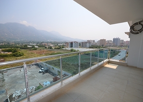 اطلالة بحر - دوبلكس عائلية واسعة - منطقة كاستل / الانيا 