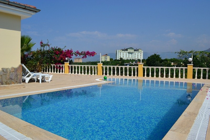 فيلا بغرفتي نوم في محمود لار