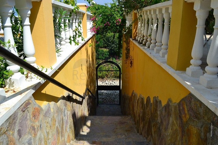 فيلا بغرفتي نوم في محمود لار