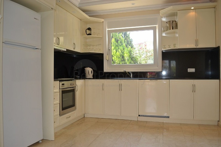 فيلا بغرفتي نوم في محمود لار