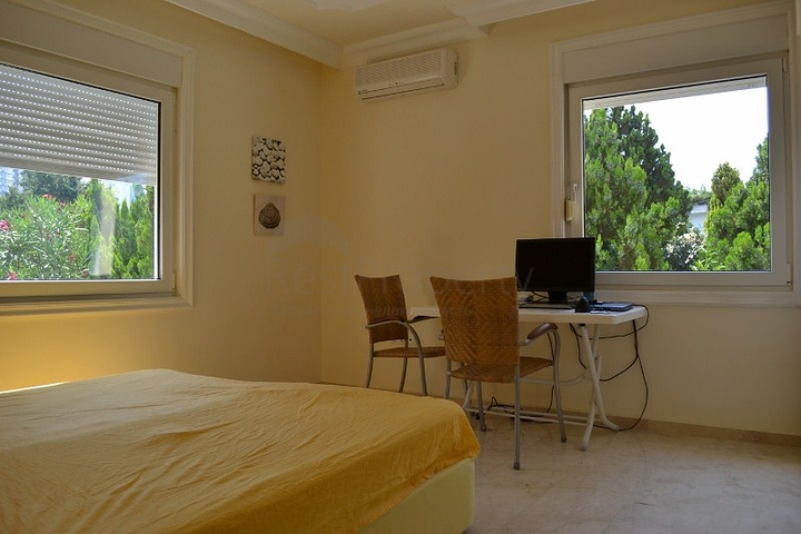 فيلا بغرفتي نوم في محمود لار