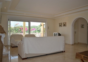 فيلا بغرفتي نوم في محمود لار