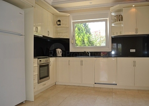 فيلا بغرفتي نوم في محمود لار