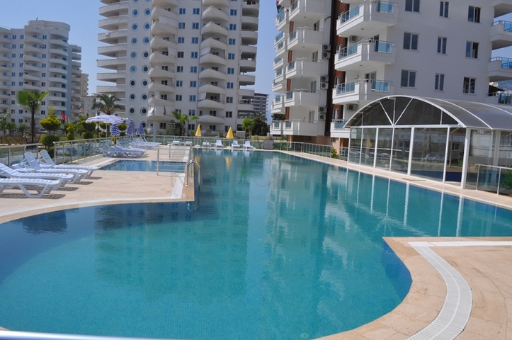 شقق عادية ودوبلكس في محمودلار