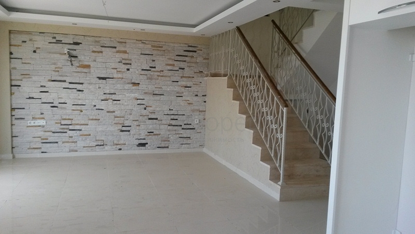 شقق عادية ودوبلكس في محمودلار