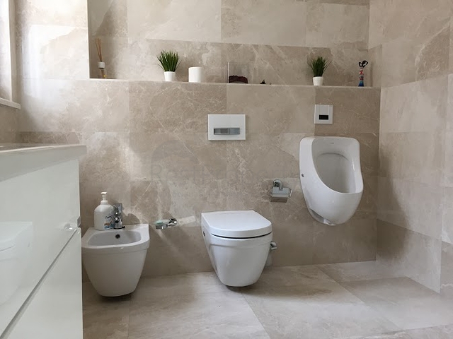 فيلا ضخمة في انطاليا 