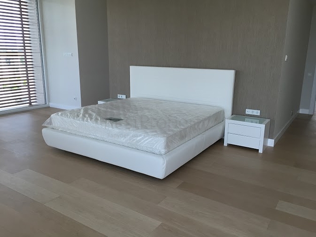 فيلا ضخمة في انطاليا 