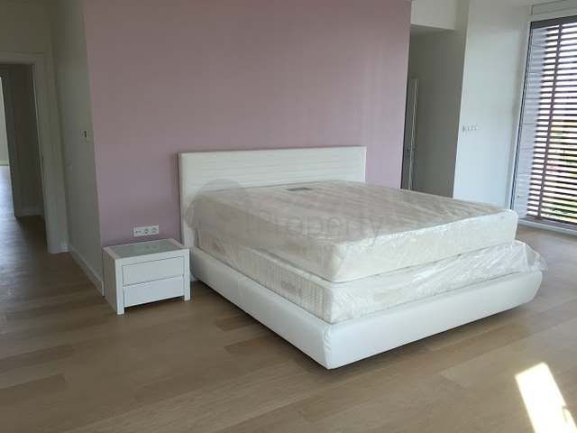 فيلا ضخمة في انطاليا 