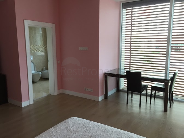 فيلا ضخمة في انطاليا 