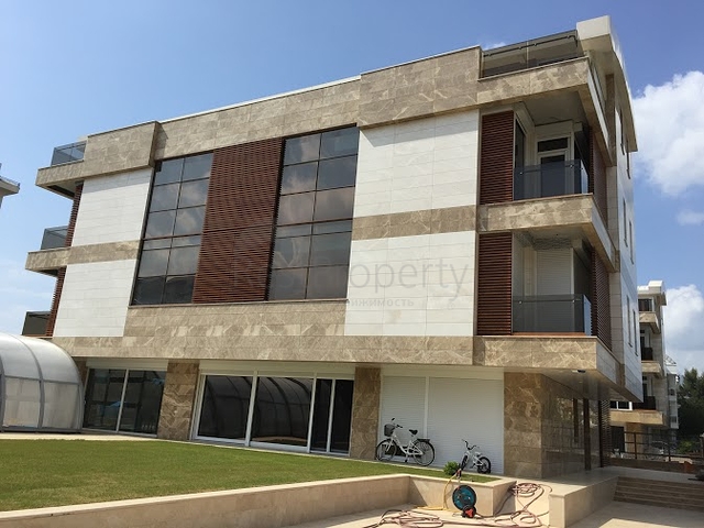 فيلا ضخمة في انطاليا 