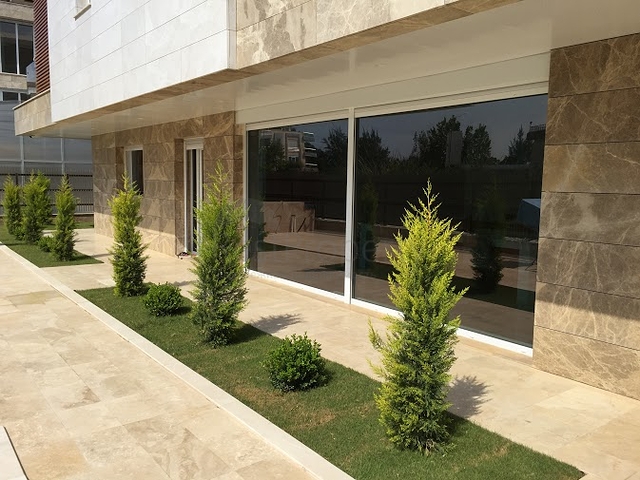 فيلا ضخمة في انطاليا 