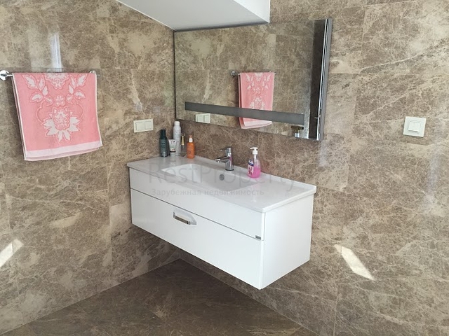 فيلا ضخمة في انطاليا 