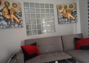 شقة بنتهاوس فاخرة مفروشة في وسط شارع بربروس من منطقة محمودلار – ألانيا