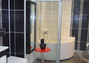 شقة بنتهاوس فاخرة مفروشة في وسط شارع بربروس من منطقة محمودلار – ألانيا