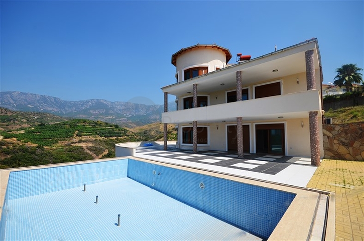 فيلا باطلالات رائعة في كاركي جاك / الانيا