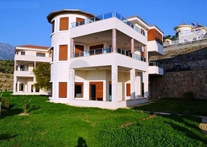 فيلا باطلالات رائعة في كاركي جاك / الانيا