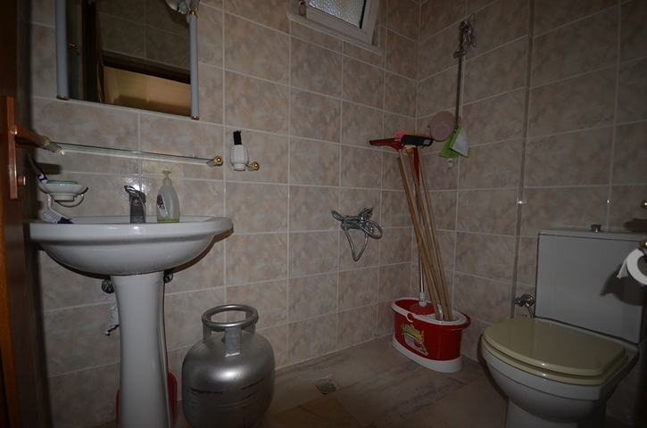 فيلا واسعة في أفسلار