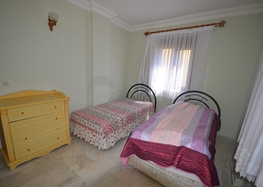 فيلا واسعة في أفسلار