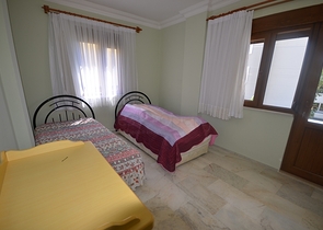 فيلا واسعة في أفسلار