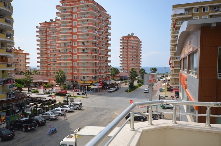 شقة ب3 غرف نوم مفروشة بالكامل في ماهموت لار /ألانيا