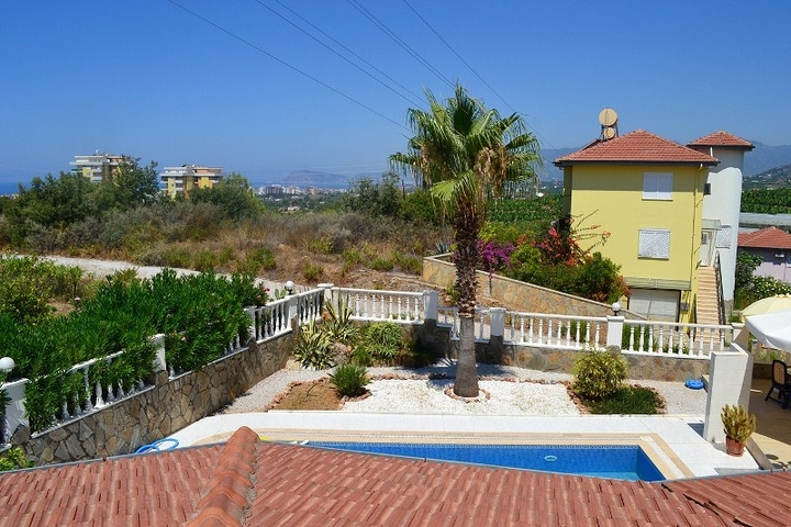 فيلا باطلالة رائعة ماهموت لار الانيا