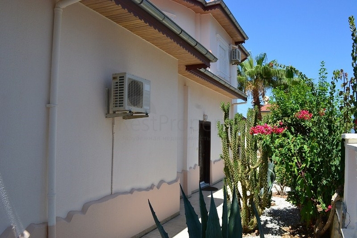 فيلا باطلالة رائعة ماهموت لار الانيا