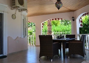 فيلا باطلالة رائعة ماهموت لار الانيا