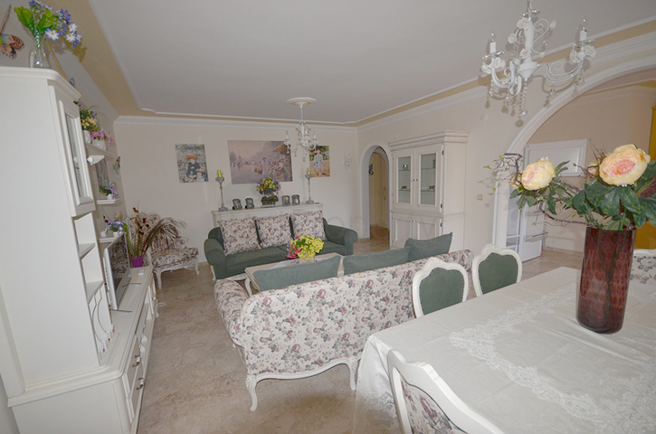 شقة 2+1 فاخرة وواسعة في منطقة محمود لار- ألانيا