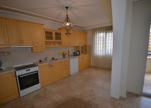 شقة 2+1 فاخرة وواسعة في منطقة محمود لار- ألانيا