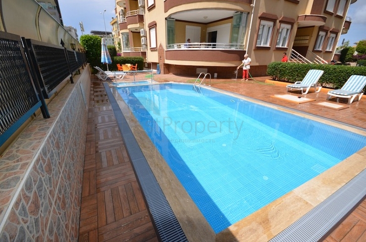 شقة بمساحة واسعة مؤثثة بالكامل في مركز منطقة أوبا – ألانيا