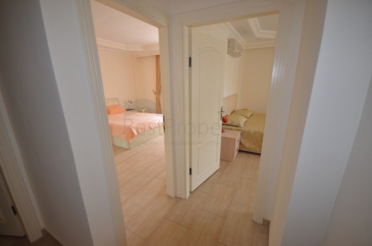 شقة بمساحة واسعة مؤثثة بالكامل في مركز منطقة أوبا – ألانيا