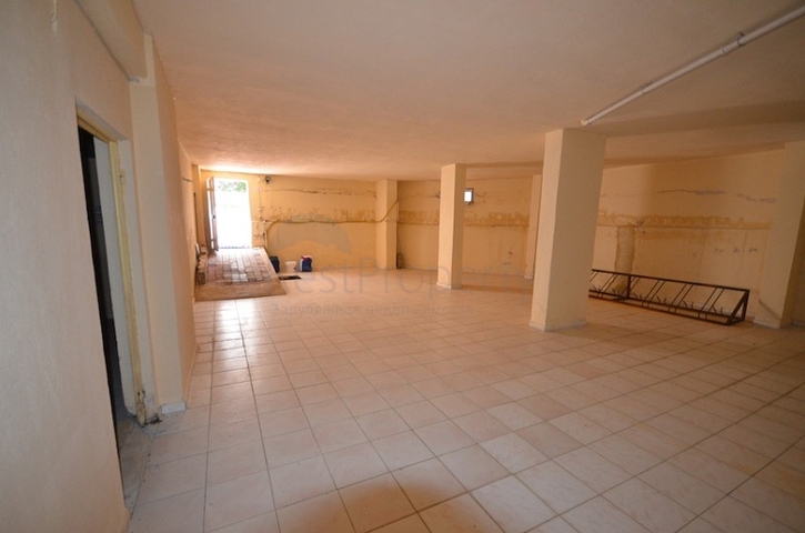 شقة بمساحة واسعة مؤثثة بالكامل في مركز منطقة أوبا – ألانيا