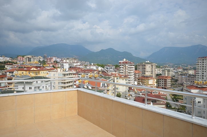 دوبلكس عائلية واسعة في منطقة جيكجلي الراقية / الانيا 