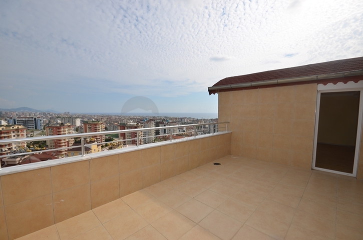 دوبلكس عائلية واسعة في منطقة جيكجلي الراقية / الانيا 