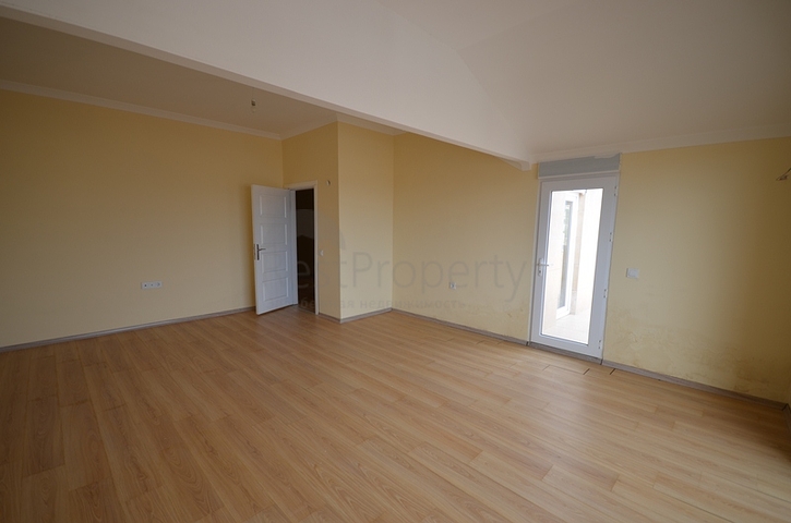 دوبلكس عائلية واسعة في منطقة جيكجلي الراقية / الانيا 