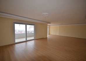 دوبلكس عائلية واسعة في منطقة جيكجلي الراقية / الانيا 