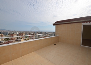 دوبلكس عائلية واسعة في منطقة جيكجلي الراقية / الانيا 