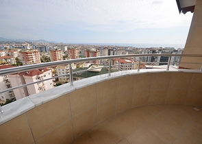 دوبلكس عائلية واسعة في منطقة جيكجلي الراقية / الانيا 