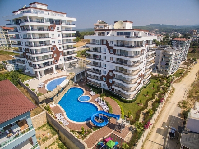 شقق عائلية ضمن مجمع سكني في افسلار / الانيا 