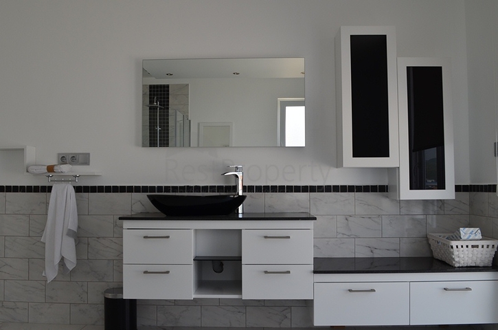 شقق عائلية ضمن مجمع سكني في افسلار / الانيا 