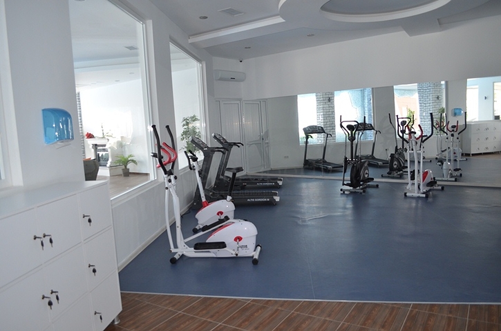 شقق عائلية ضمن مجمع سكني في افسلار / الانيا 