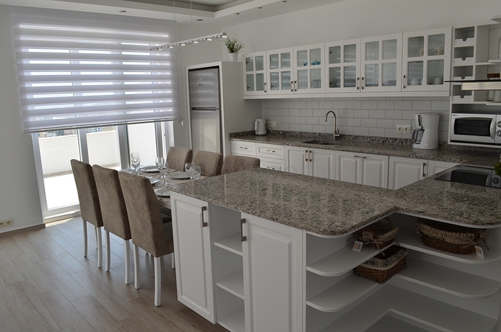 شقق عائلية ضمن مجمع سكني في افسلار / الانيا 