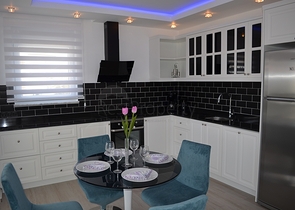 شقق عائلية ضمن مجمع سكني في افسلار / الانيا 