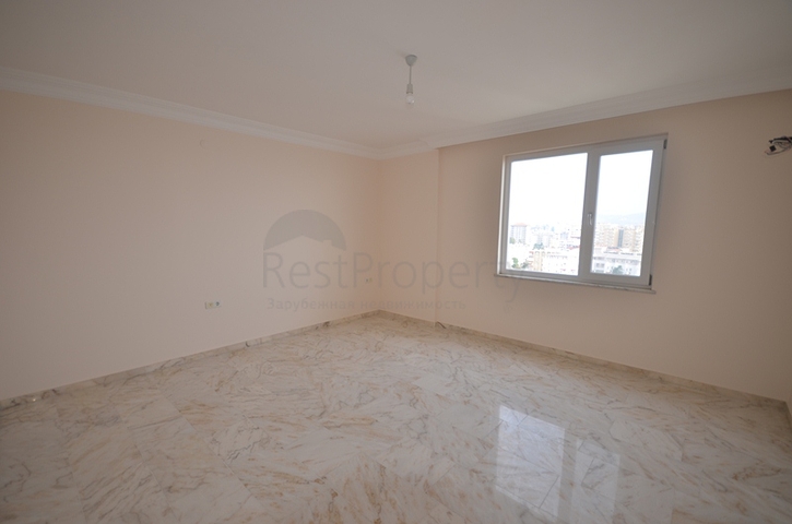 شقة واسعة بغرفتي نوم في محمود لار / الانيا