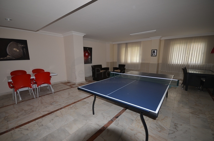 شقة واسعة بغرفتي نوم في محمود لار / الانيا