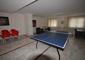 شقة واسعة بغرفتي نوم في محمود لار / الانيا