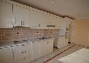 شقة واسعة بغرفتي نوم في محمود لار / الانيا